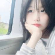 抖音颜值排行榜第3名一只小缘,新榜指数864.8000,新增作品数1,分享数1.23w,评论数833,点赞数13.09w,新增粉丝数1.17w,累计粉丝数239.35w