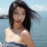 蠕蠕在旋转跳跃