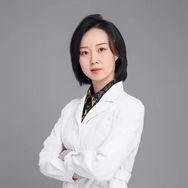 肿瘤科医生刘钰涵