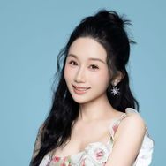 上进的富婆娜姐