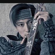 抖音明星八卦排行榜第5名锋味,新榜指数915.8000,新增作品数1,分享数4551,评论数2655,点赞数7.2w,新增粉丝数1.61w,累计粉丝数909.9w