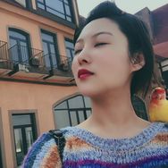 一个女孩与鸟（雨晴）