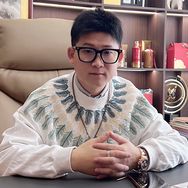 秦少