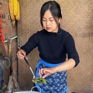 抖音三农排行榜第28名蜀乡兰兰,新榜指数790.5000,新增作品数1,分享数4946,评论数3741,点赞数2.26w,新增粉丝数1640,累计粉丝数44.57w
