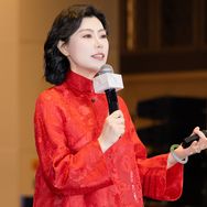 河易 女性之回归