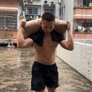 拖鞋战神阿兴
