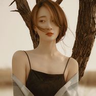 苗苗 Vivi