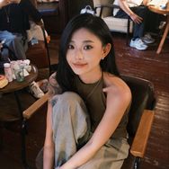 爱笑的晶晶