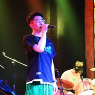 做包子的破产酒吧老板