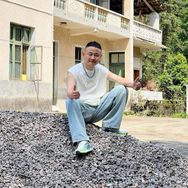 欣哥（乘风破浪）