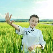 丽娜在农村