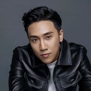 抖音音乐排行榜第11名陈乐基,新榜指数869.5000,新增作品数1,分享数1.07w,评论数4141,点赞数10.89w,新增粉丝数9847,累计粉丝数169.41w