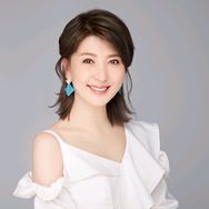 抖音明星八卦排行榜第14名演员闫学晶,新榜指数878.8000,新增作品数1,分享数4406,评论数6831,点赞数8.69w,新增粉丝数1.21w,累计粉丝数257.39w