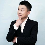 董超