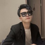 杨 杨 文 案 屋