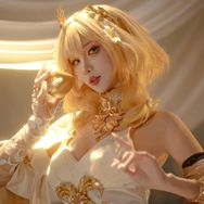 抖音才艺技能排行榜第28名池鱼要摸鱼,新榜指数750.7000,新增作品数1,分享数1193,评论数58,点赞数1.55w,新增粉丝数3768,累计粉丝数97.04w