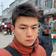 抖音三农排行榜第4名小李在改变,新榜指数868.7000,新增作品数1,分享数6075,评论数1.06w,点赞数12.39w,新增粉丝数3.52w,累计粉丝数77.54w