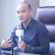 蒋文辉股是股非