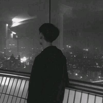 洋洋子.