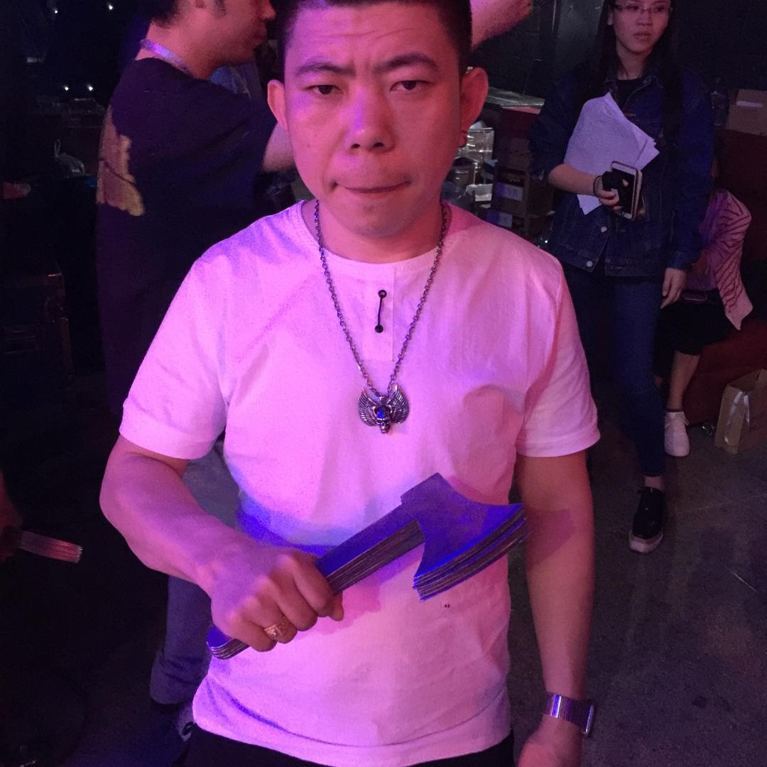 世界奇人大嘴张东