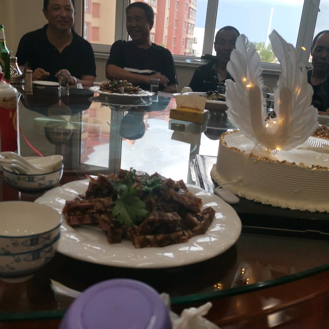 我是快乐的小松鼠