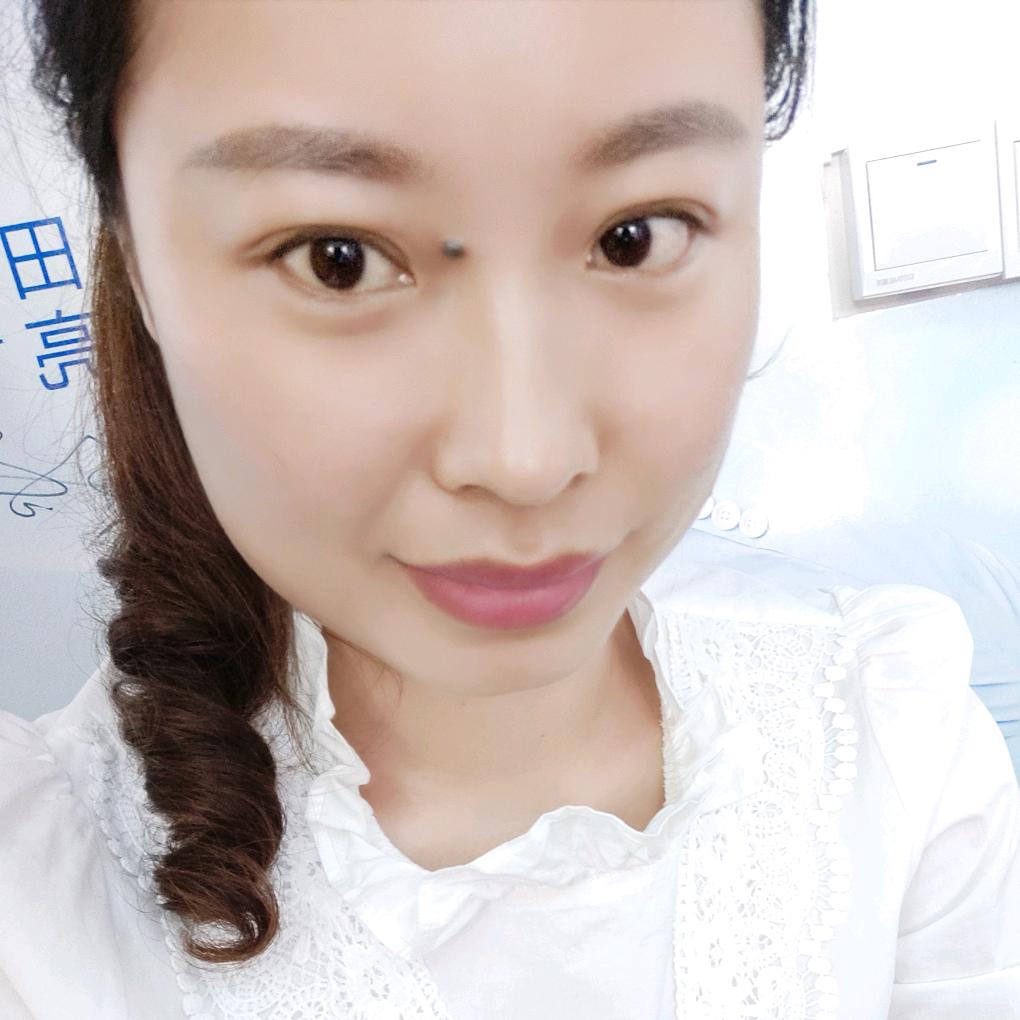 90后养黑兔的姐姐