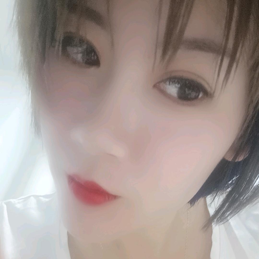 海岸边美人鱼LCB