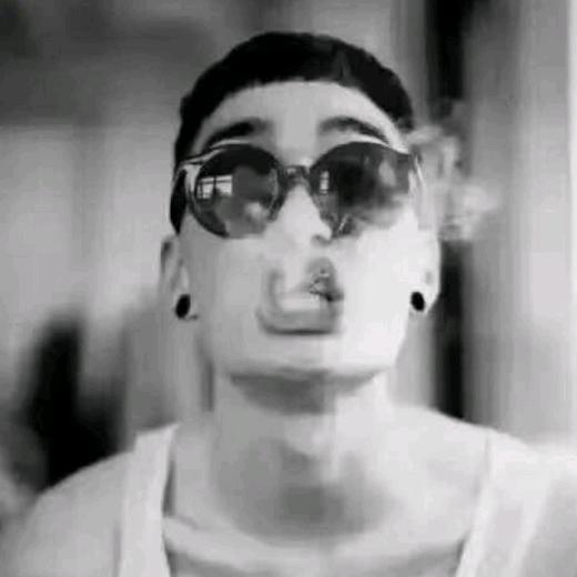 呀呀呀！！！！！呀。。。