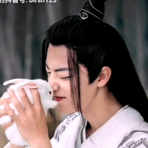 小兔子🐰我爱你(ღ♡‿♡ღ)