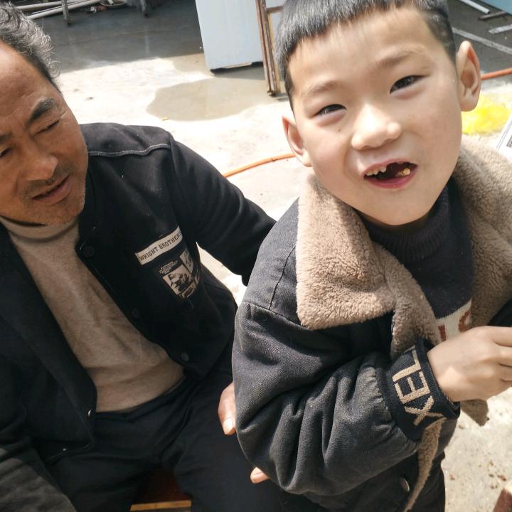王向丽