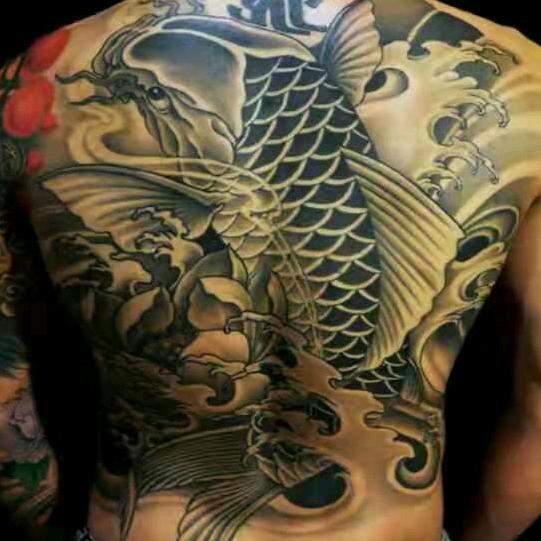 ꧁༺愛誰誰༻꧂