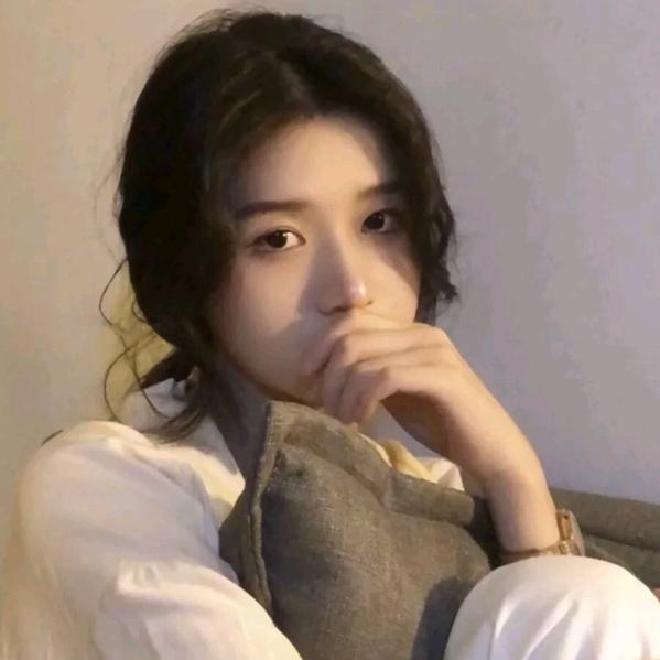 美女的事你少管