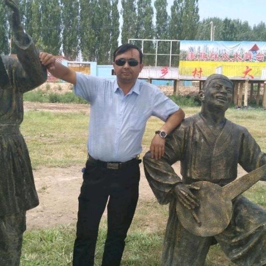 依力哈木·依力亚司