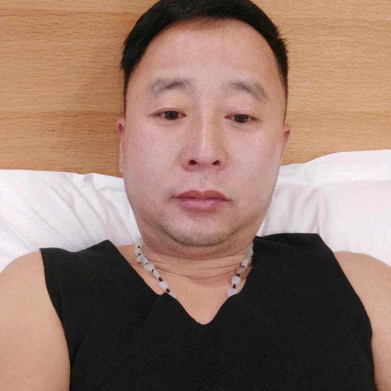 新疆打工仔。心好累，酒不醉人人自醉，