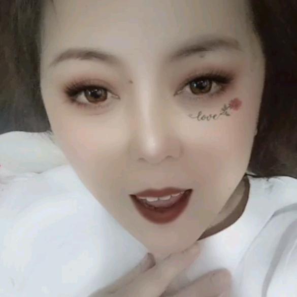 春华女装头像