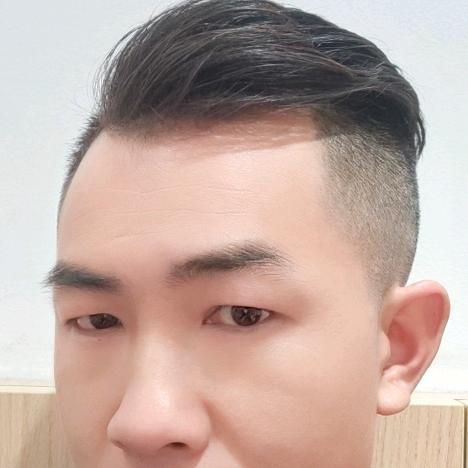 莫少爷