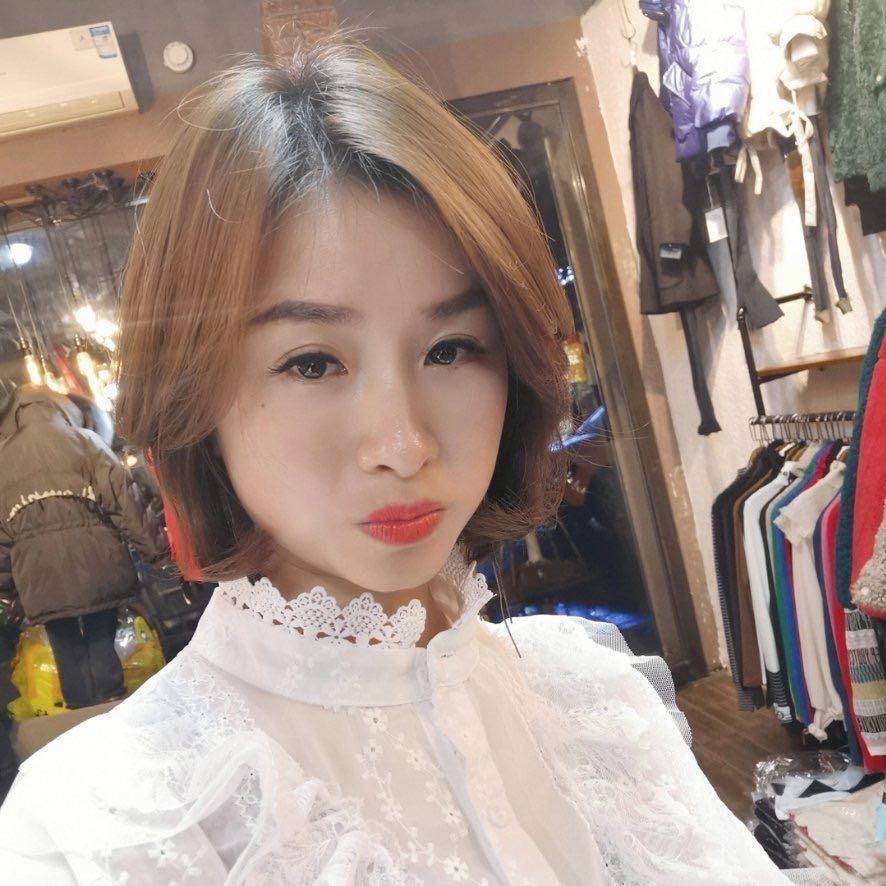 太阳花服装店直播间