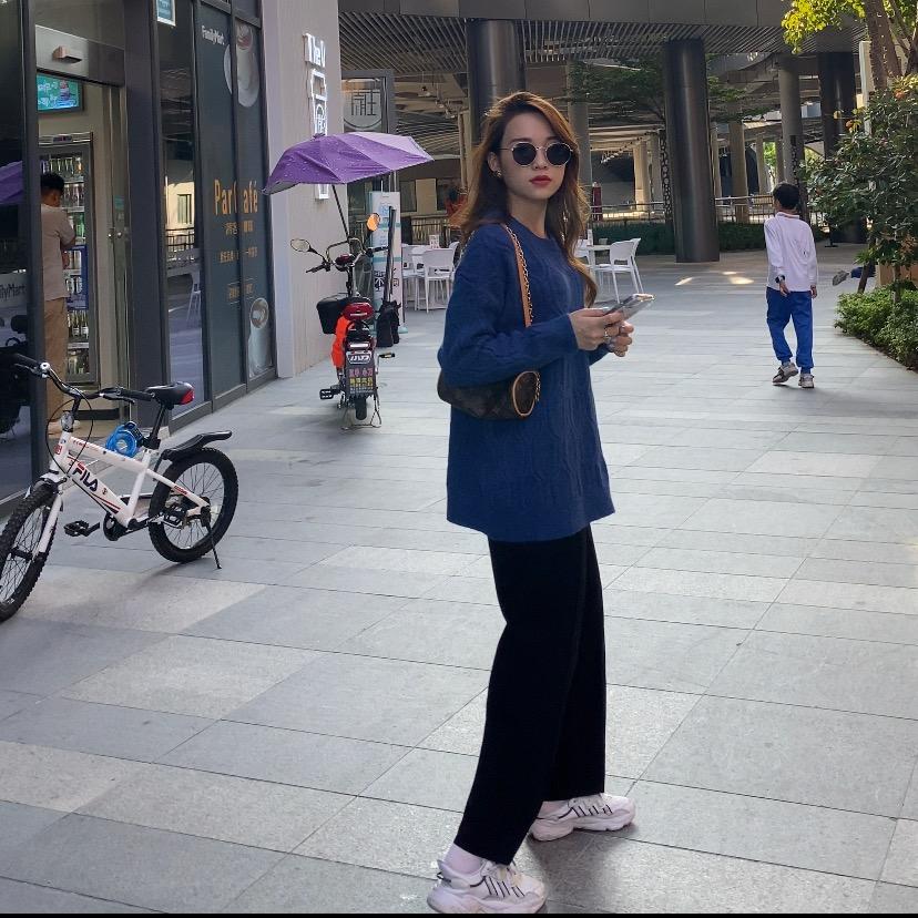 爱依坊服饰店
