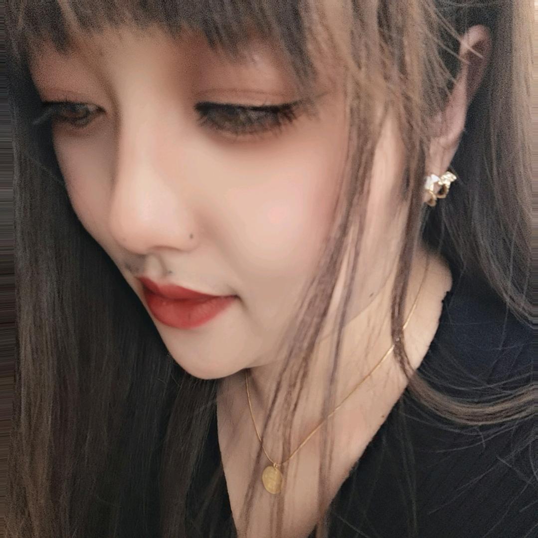 只为你  比心