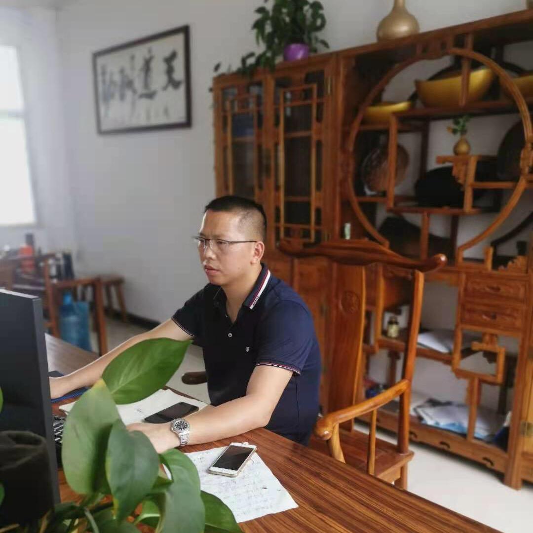 双戈曲面