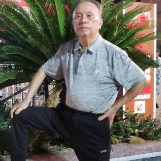 苦尽甘来谌茂龙