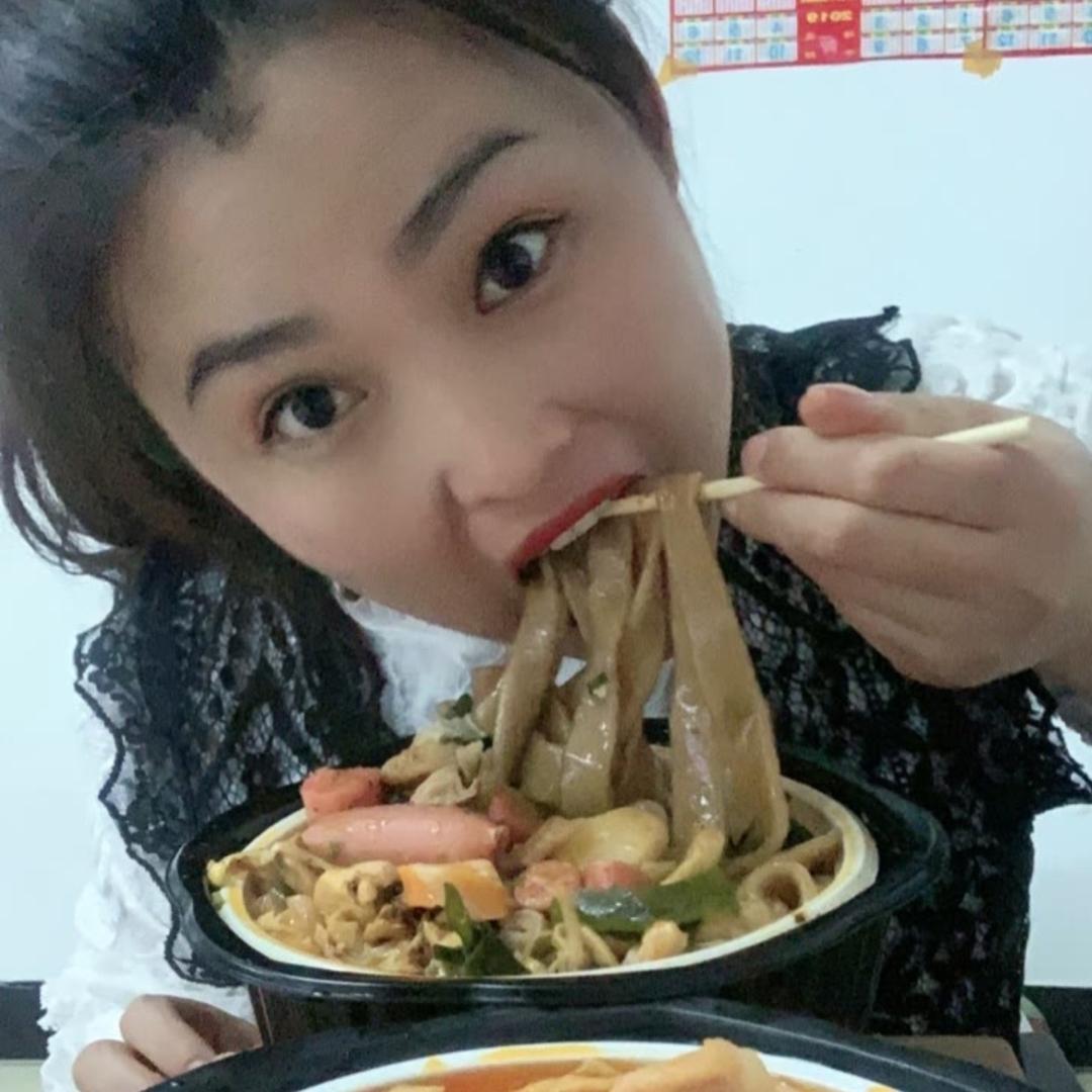 爱吃🍖双双
