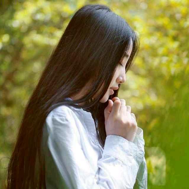 月儿弯弯
