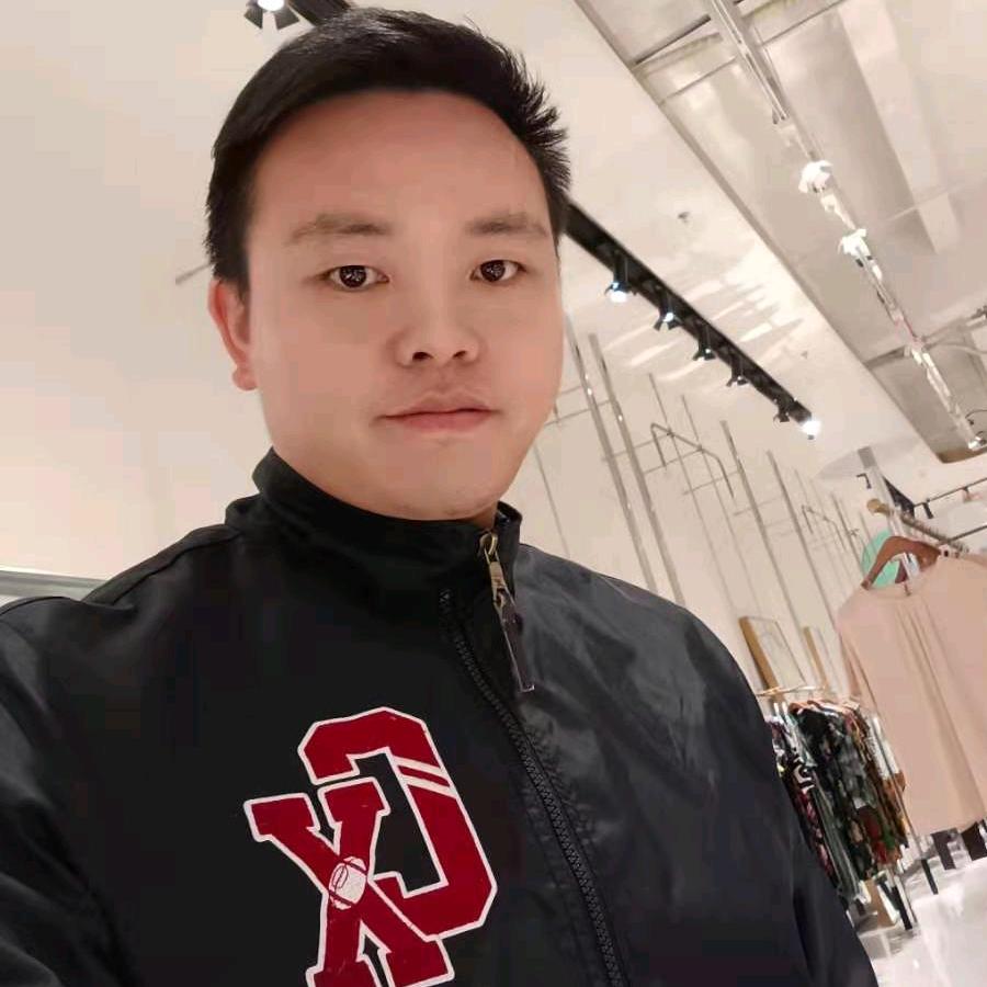 卿博豪