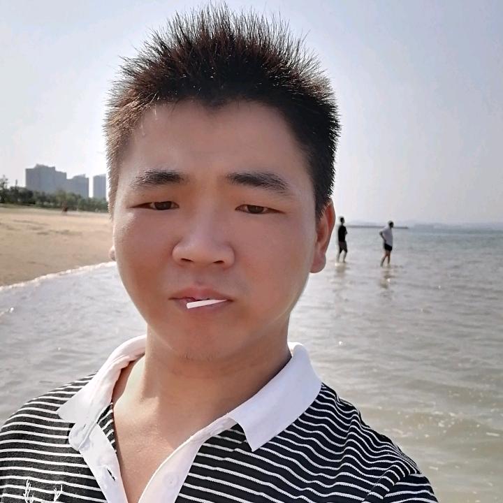 自由🇨🇳飞翔