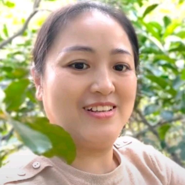 诺亚8号温泉酒店唐姐