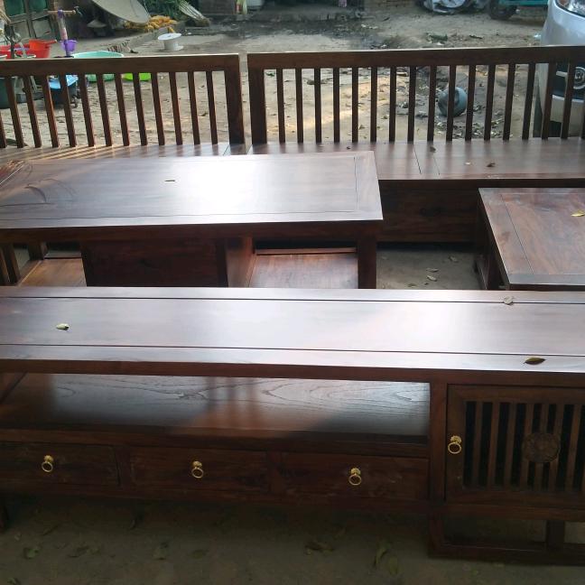 润泽老榆木家具场