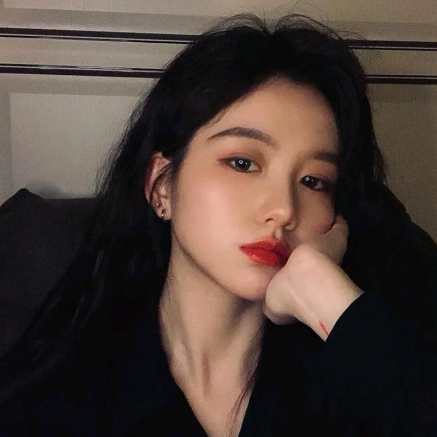 •  别碰我的丸子头  •