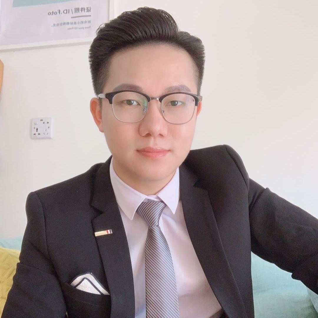 何大少爷