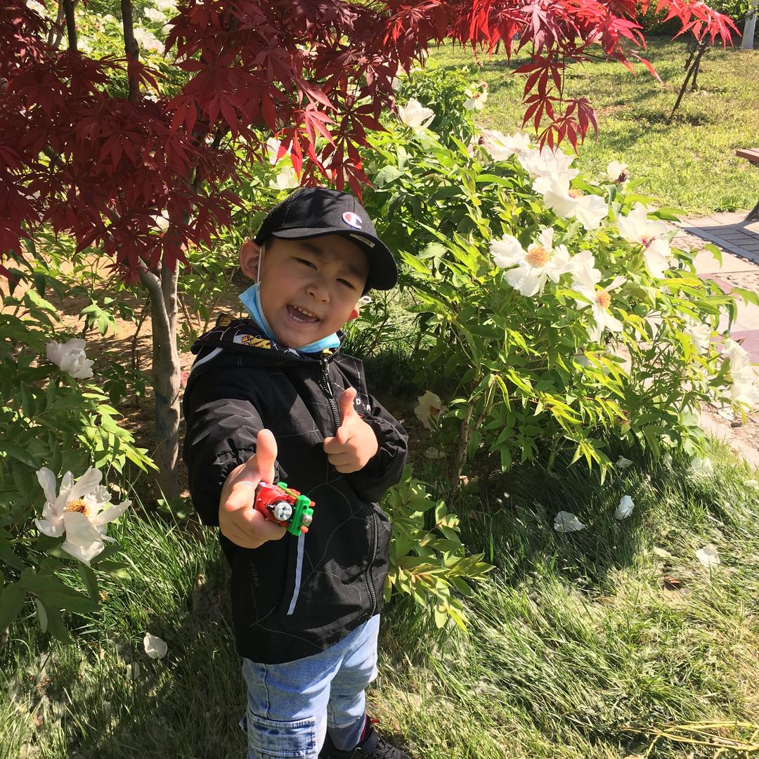 李